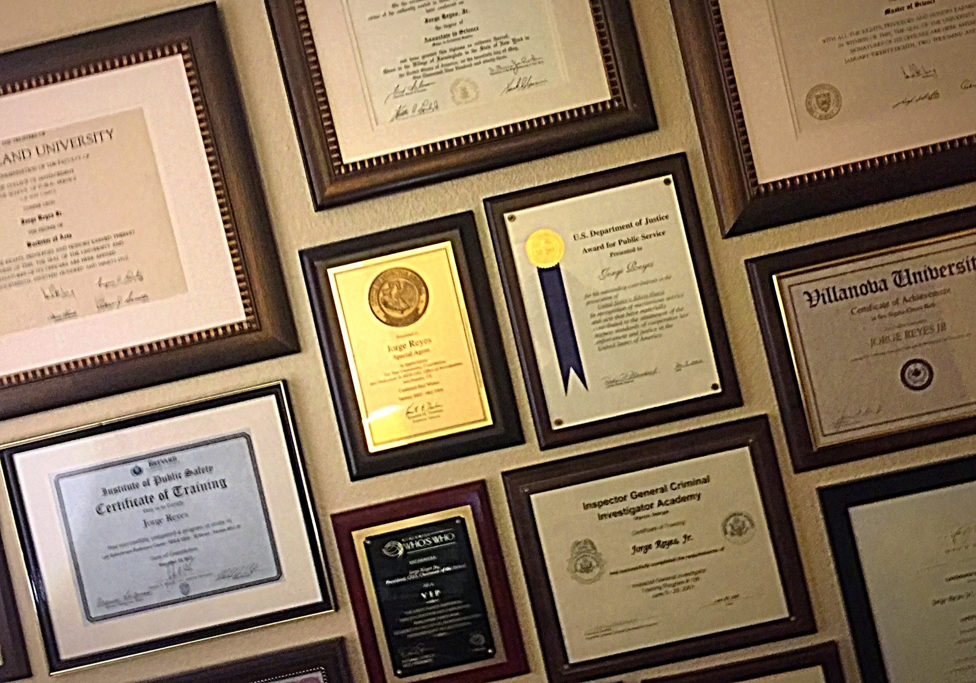 Awards and certificates from Jorge's federal and academic career